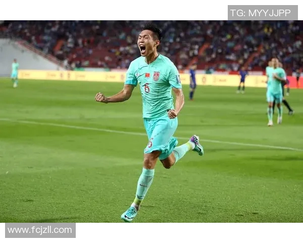 国足迎战韩国十二强赛全力以赴争取胜利展现团队精神